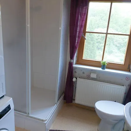 民宿 Kemenate Gechaichnishof 7born