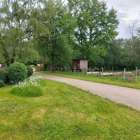 Kemenate Gechaichnishof 7born * Maring-Noviand