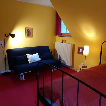 民宿 Kemenate Gechaichnishof 7born *