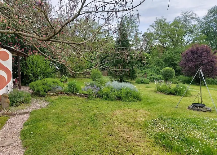 Kemenate Gechaichnishof 7born * Maring-Noviand